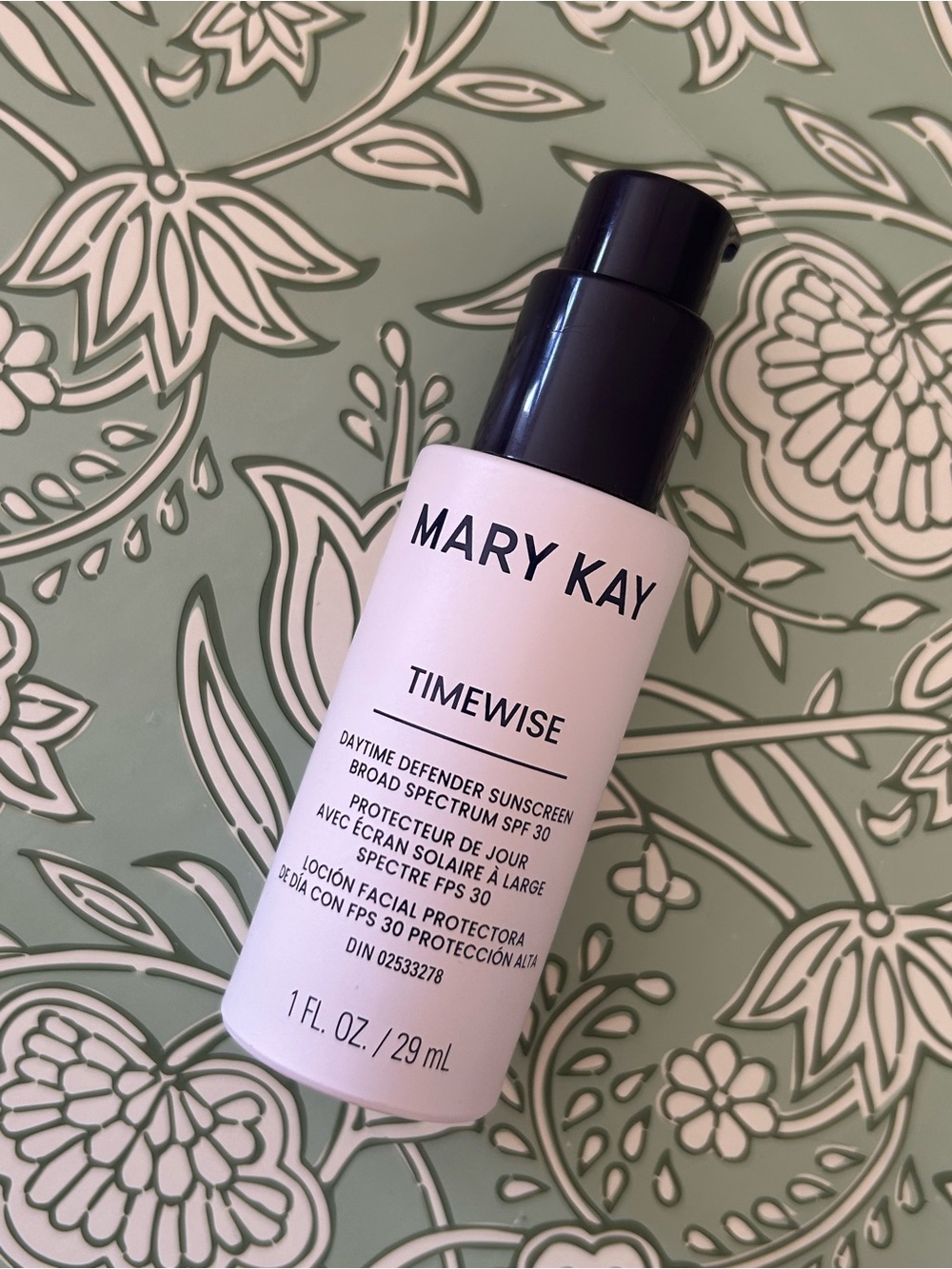TimeWise Sunscreen Defender - Picture 3 of 3